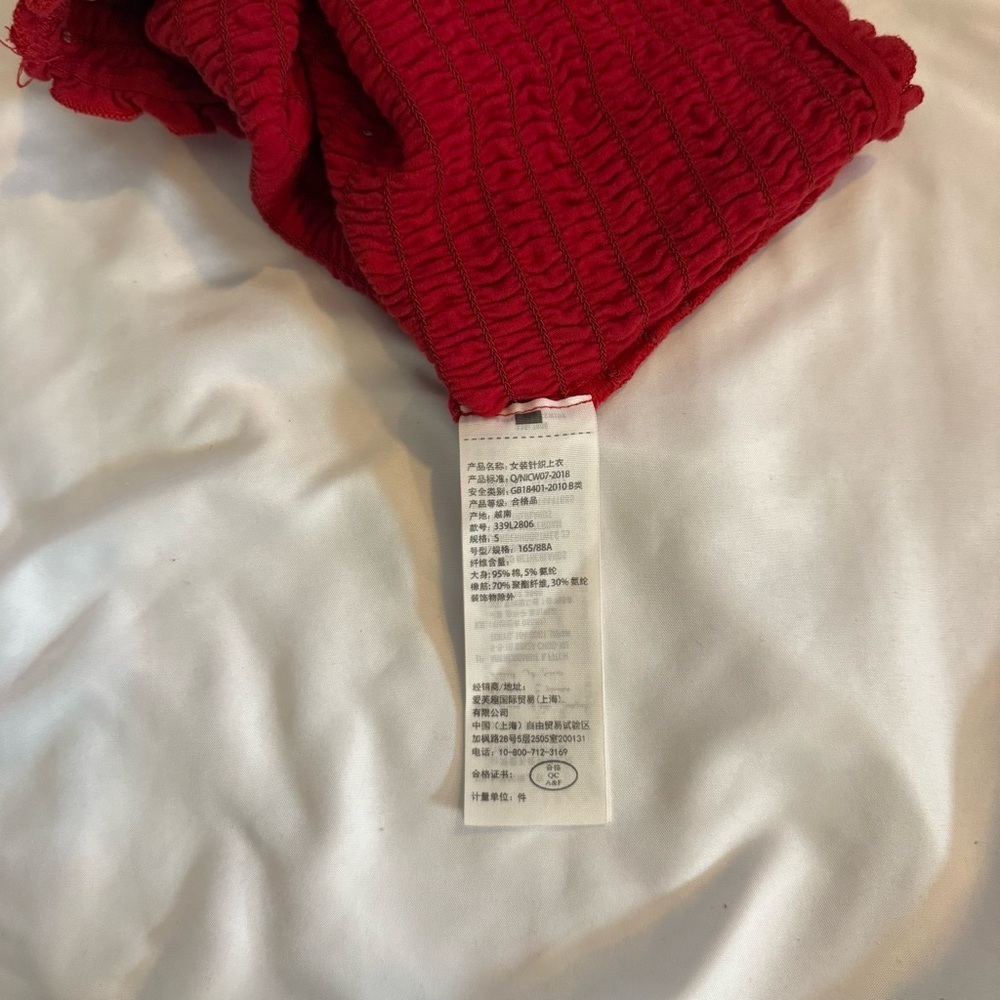 EUC Hollister Smocked Lettuce Edge Tube Top - Picture 4 of 8